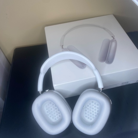 AirPod Max (1 of 1) Best Quality hands down - Picture 1 of 10